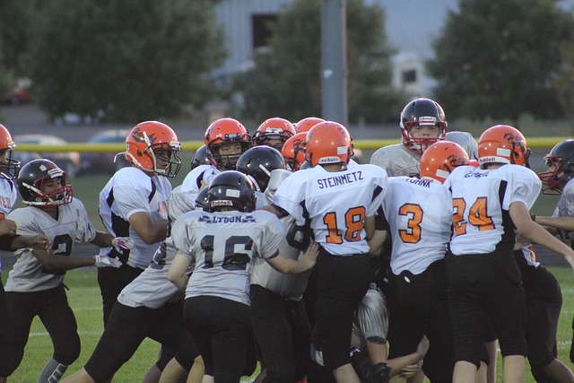 独眼郎君！18年欧冠，菲尔米诺带伤绝杀，利物浦3-2险胜巴黎.