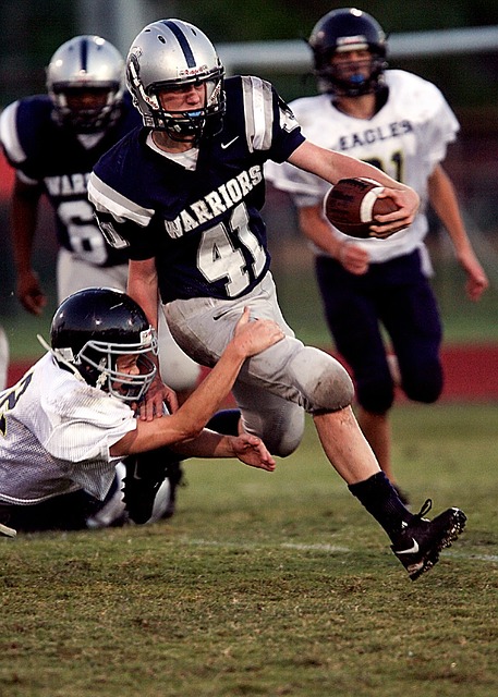 库里狂砍27分，勇士大胜马刺继续保持西部第六位置.