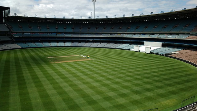 今天之前庫裏在對陣火箭的最後一節至少得了8分，而今天他僅僅得了3分，真實命中率也驟降到38%.