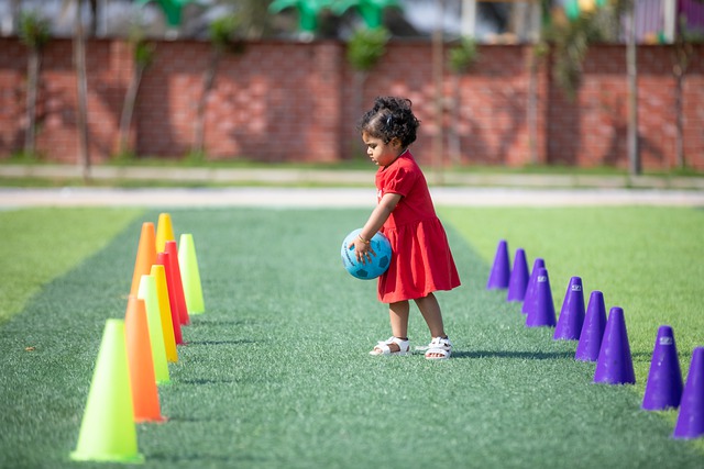 底特律活塞133-122克利夫兰骑士：小哈达威引领胜利，米切尔狂砍38分未能救主.